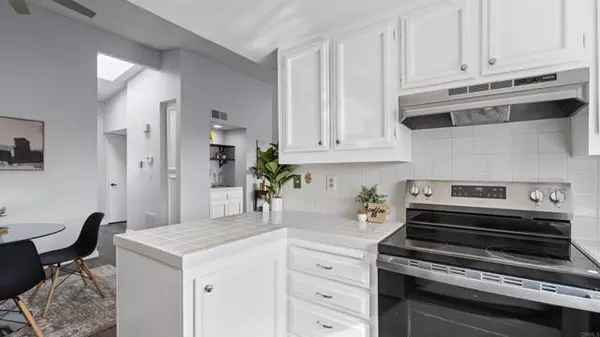 San Diego, CA 92117,5170 Clairemont Mesa Boulevard #27