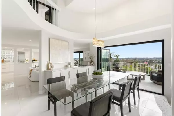 Carlsbad, CA 92009,7215 El Fuerte