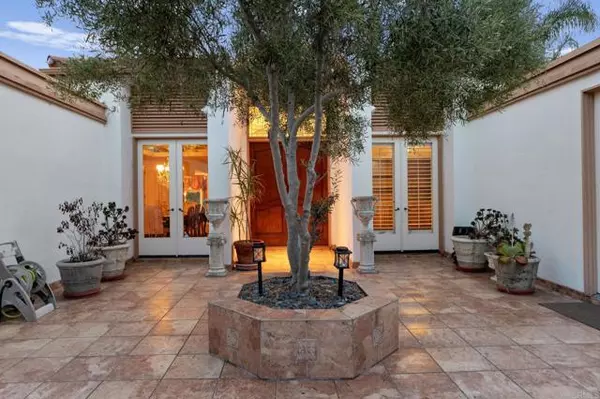 Carlsbad, CA 92009,7343 Almaden Lane