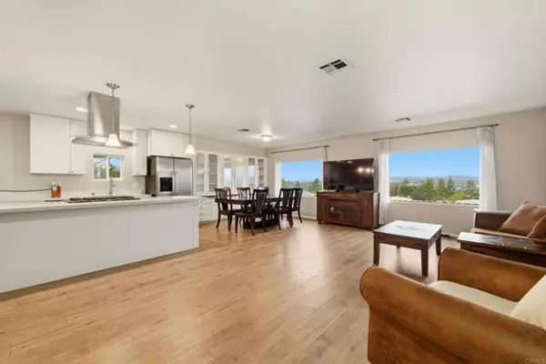 Escondido, CA 92029,2400 W Valley Parkway #SPC 97