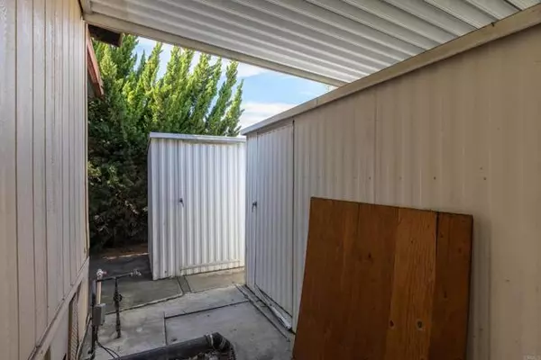 Vista, CA 92084,1010 E Bobier Drive #118