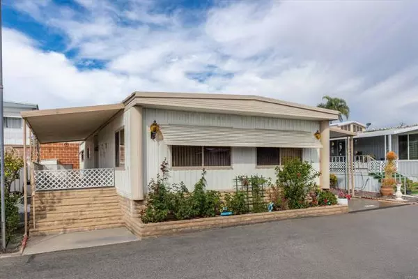 65 Brookside Lane, Oceanside, CA 92056