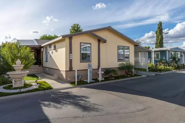 Escondido, CA 92027,2550 E Valley Parkway #44