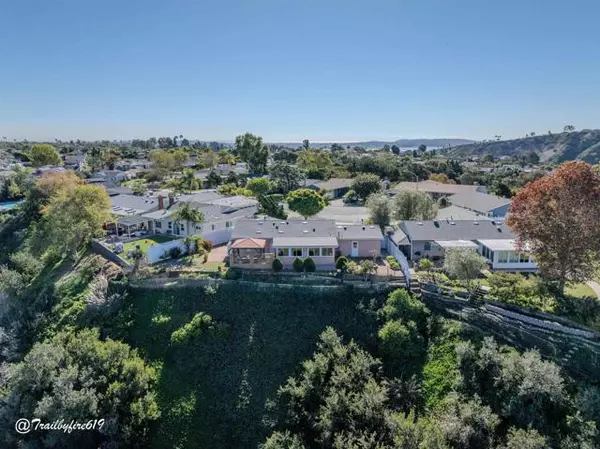 San Diego, CA 92117,3216 Keokuk Court