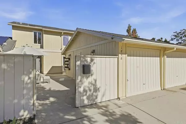 Encinitas, CA 92024,1838 Stonebrook Lane