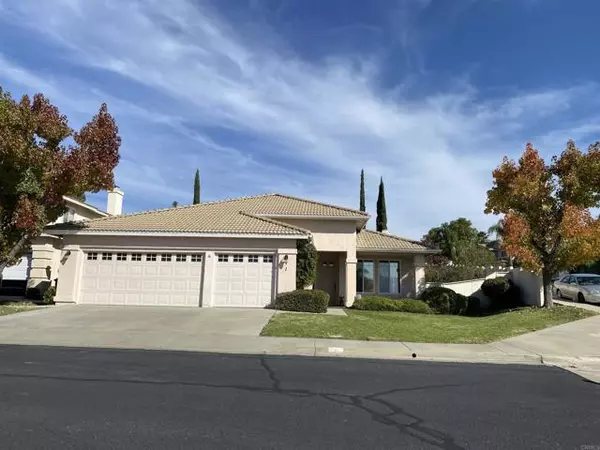 1 Corte Rossa, Lake Elsinore, CA 92532