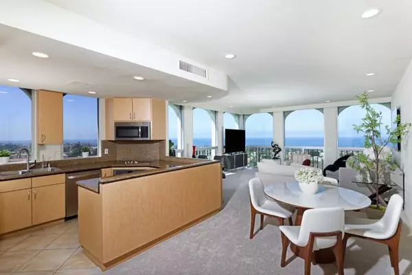 La Jolla (san Diego), CA 92037,1001 Genter St #6j