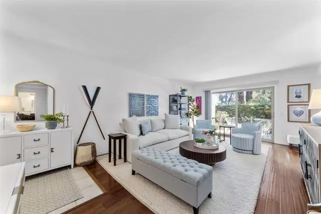 Carlsbad, CA 92008,4670 CORALWOOD Circle