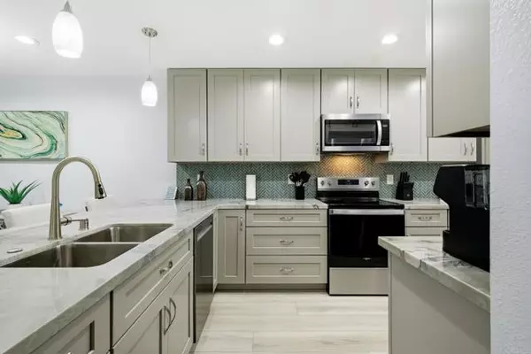 Carlsbad, CA 92008,4021 Layang Layang Circle #A