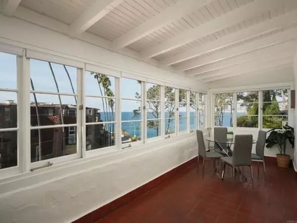 La Jolla (san Diego), CA 92037,1303 Cave Street