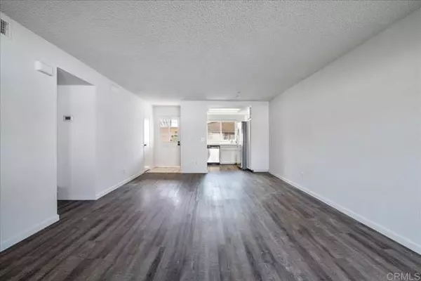 Santee, CA 92071,9829 Caspi Gardens Drive #6