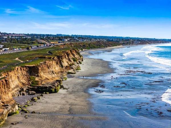 5335 Los Robles Drive, Carlsbad, CA 92008