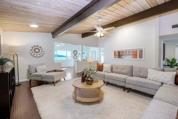 San Diego, CA 92119,8835 Lake Ashmere Drive