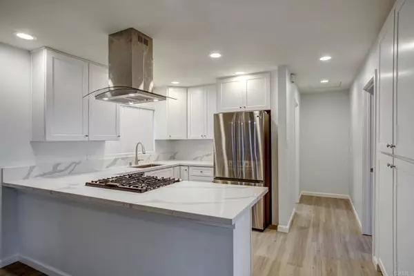 Escondido, CA 92026,1064 N Escondido Boulevard #C