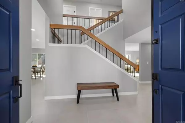 Carlsbad, CA 92010,2755 Victoria Avenue