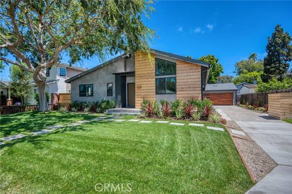 424 Esther Street, Costa Mesa, CA 92627