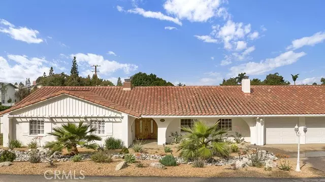 Yorba Linda, CA 92886,6099 Nutmeg Lane