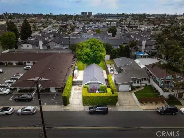 185 Rochester Street, Costa Mesa, CA 92627
