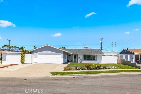 3206 Michigan Avenue, Costa Mesa, CA 92626