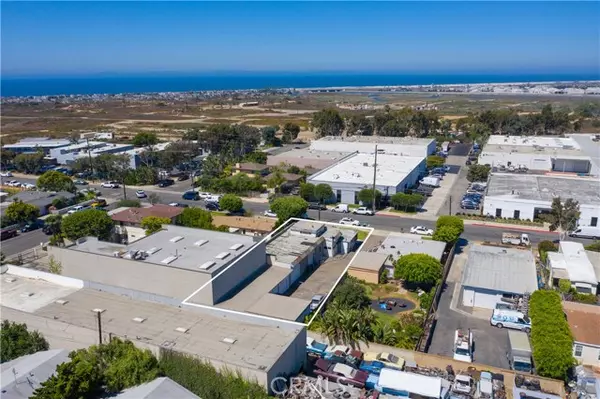 1712 Whittier Avenue, Costa Mesa, CA 92627