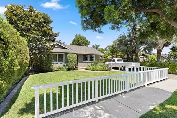 264 E 18th Street, Costa Mesa, CA 92627