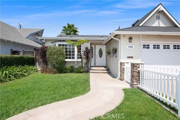 1348 Garlingford Street, Costa Mesa, CA 92626