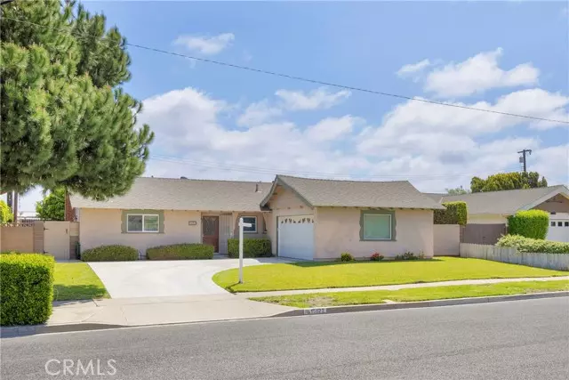 Los Alamitos, CA 90720,11422 Cherry Street