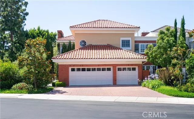 Newport Beach, CA 92660,32 Belcourt Drive