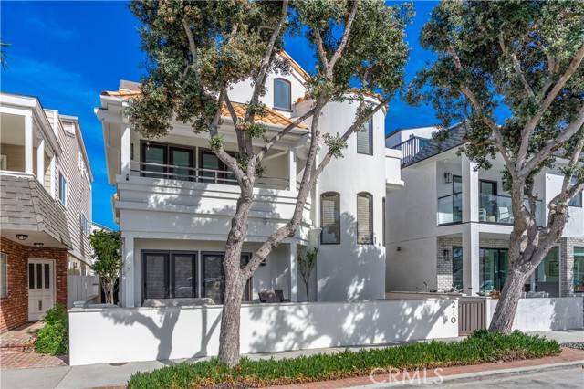 210 East Bay Avenue, Newport Beach, CA 92661