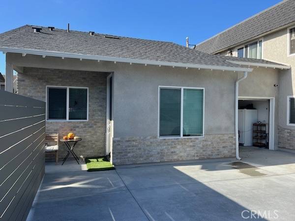 2041 Tustin Avenue #B, Costa Mesa, CA 92627