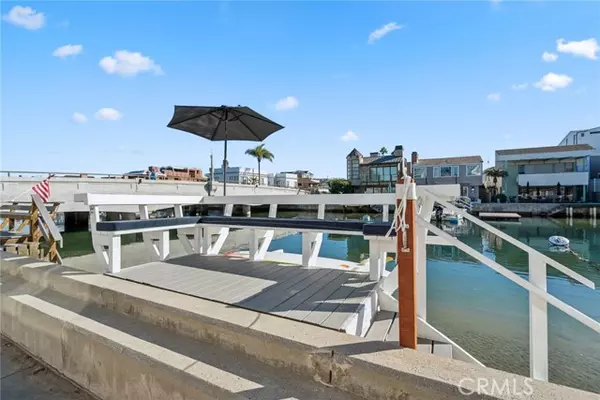 Newport Beach, CA 92662,125 Grand Canal