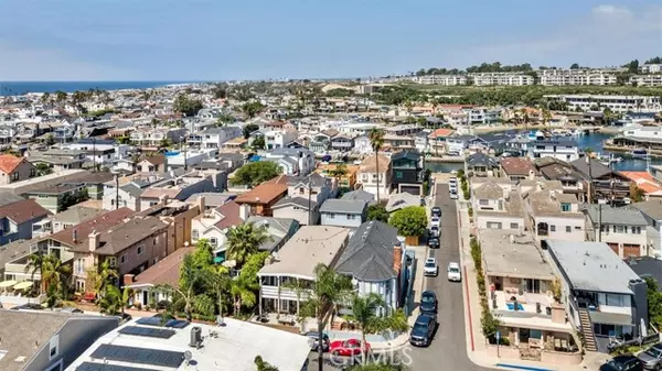 Newport Beach, CA 92663,517 35th Street