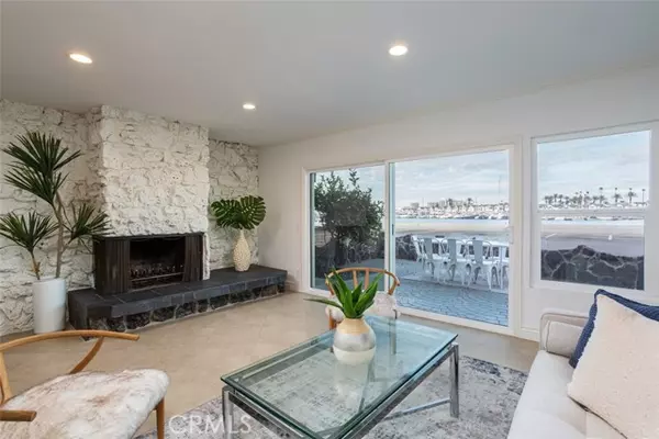 Newport Beach, CA 92663,1809 W Bay Avenue