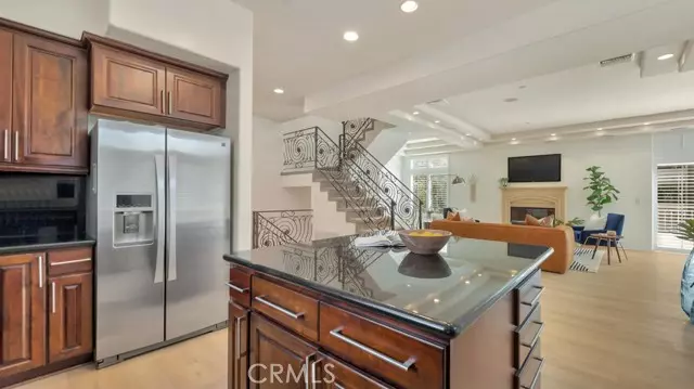 Sherman Oaks, CA 91403,4606 Norwich Avenue