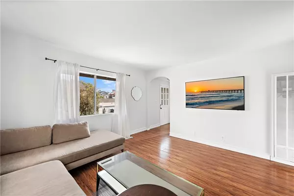 Corona Del Mar (newport Beach), CA 92625,615 Acacia