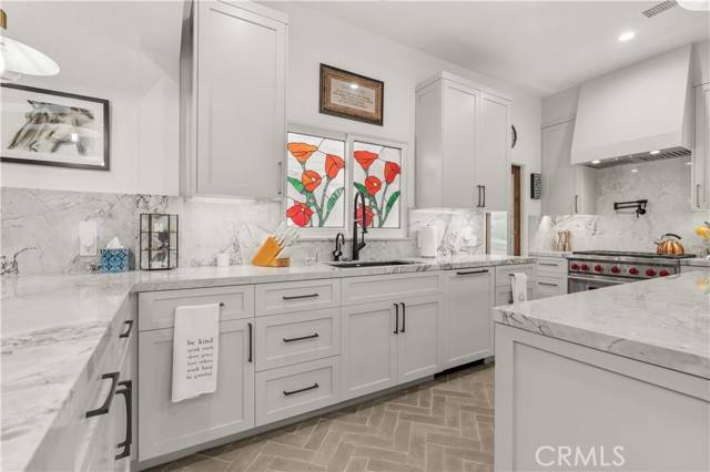 Newport Beach, CA 92663,109 Via Ravenna