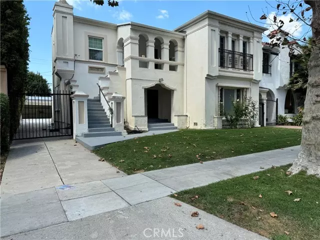 211 S Arnaz Drive, Beverly Hills, CA 90211