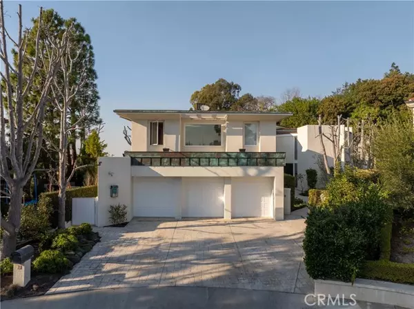 Newport Beach, CA 92660,2 Inverness Lane