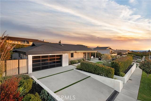 1120 White Sails Way, Corona Del Mar (newport Beach), CA 92625