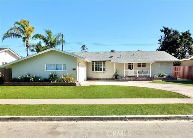 2394 College Drive, Costa Mesa, CA 92626