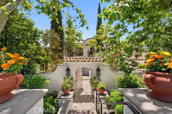 Irvine, CA 92603,31 Black Hawk