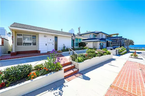 212 Larkspur Avenue,  Corona Del Mar (newport Beach),  CA 92625