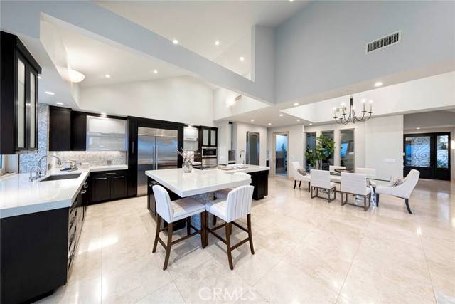 9 Saint Tropez, Newport Beach, CA 92660