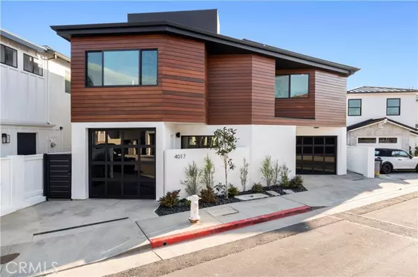 Newport Beach, CA 92663,4017 Channel Place