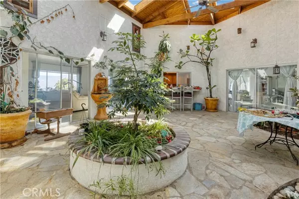 Mentone, CA 92359,11485 Crafton