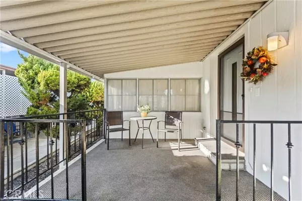 Lake Forest (el Toro), CA 92630,24001 Muirlands Drive #81