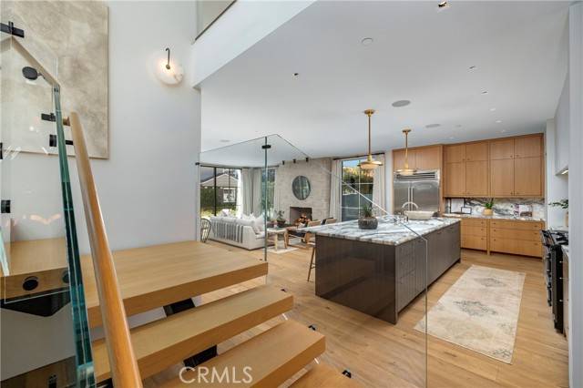 Newport Beach, CA 92663,207 Via Eboli