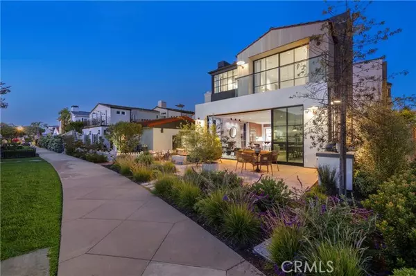 207 Via Eboli, Newport Beach, CA 92663
