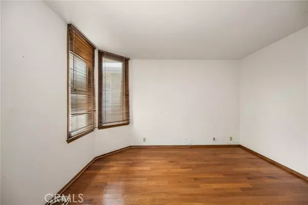 Surfside (seal Beach), CA 90743,51 Surfside Avenue