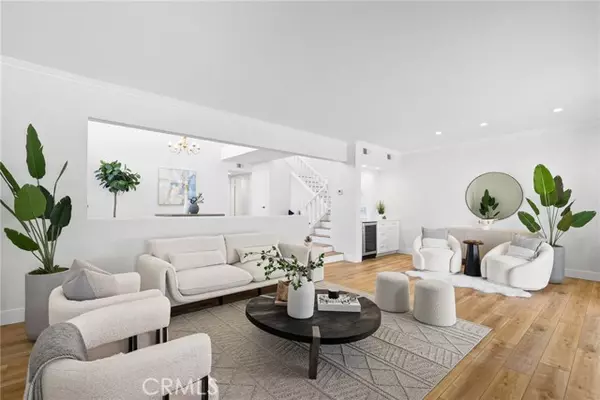Long Beach, CA 90803,431 Cranston Court #102